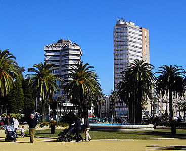Park of the Palomas in Huelva, Spain thumbnail