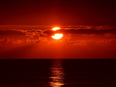 photo of ocean during golden hour thumbnail