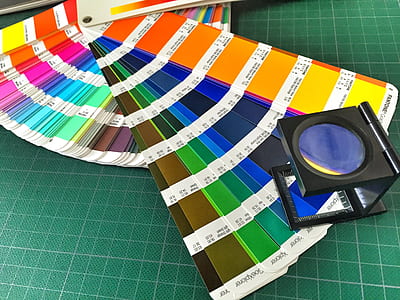 lens on assorted-color strip lot thumbnail