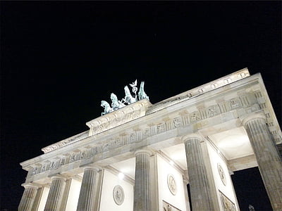 low angle photography of white concrete monument thumbnail