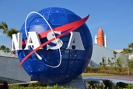 NASA statue thumbnail