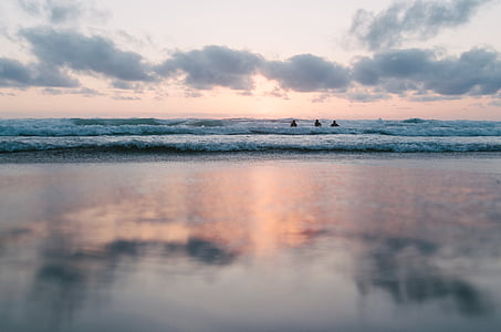blue sea under cloudy sky thumbnail