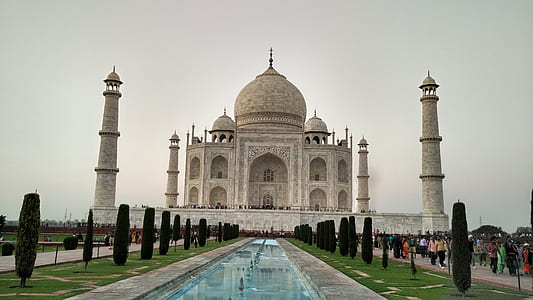 Taj Mahal, India thumbnail