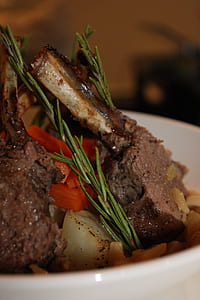 cooked meat with vegetables thumbnail