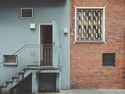 brown and gray concrete house thumbnail