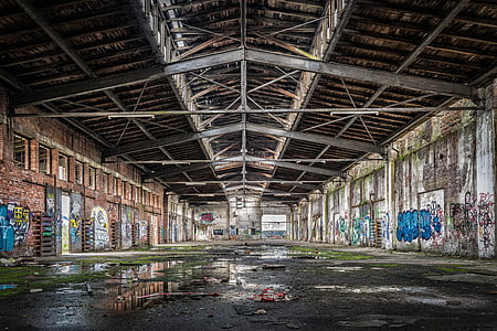 landscape photo of building interior thumbnail