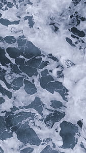 aerial photography of body of water thumbnail