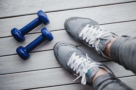 Grey sport shoes thumbnail