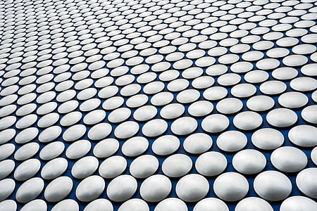 close-up photography of white wallpaper thumbnail