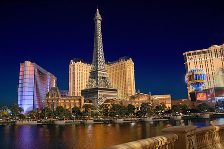 Eiffel tower in Las Vegas Nevada outdoor decor thumbnail