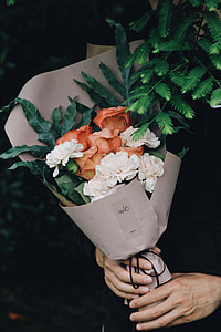 white and brown carnations and roses boququet thumbnail