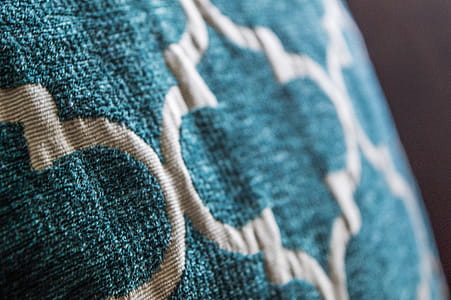 Teal and White Moroccan-style Cloth thumbnail