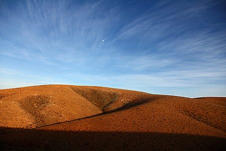 landscape of brown sand thumbnail