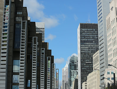 cityscape photography of buildings thumbnail