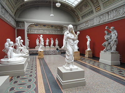 room of statues thumbnail