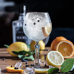 glass of water with slice of lemon thumbnail