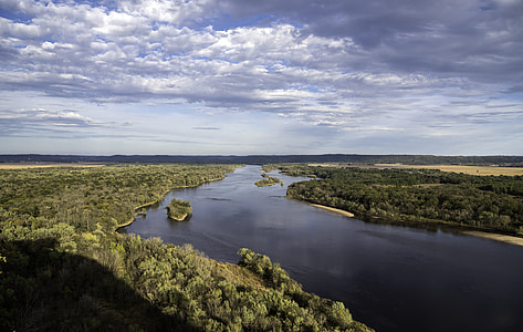 Landscape Valley of the Wisconsin River under the sky and clouds thumbnail