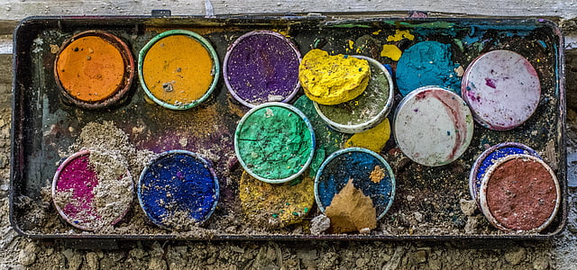 assorted coloring materials thumbnail