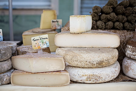 shallow focus photography of assorted cheese thumbnail