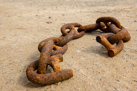 selective focus photography brown rusted chain thumbnail