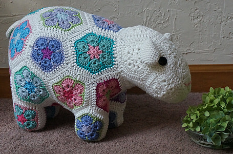 Crocheted Happy Lamb thumbnail