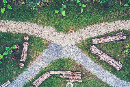 gray concrete garden walkway thumbnail
