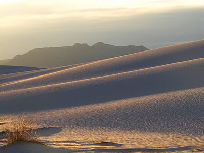 gray desert thumbnail