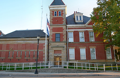 Tipton County jail in Tipton, Indiana thumbnail