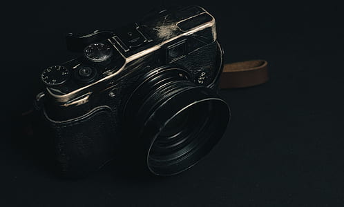 black SLR camera thumbnail
