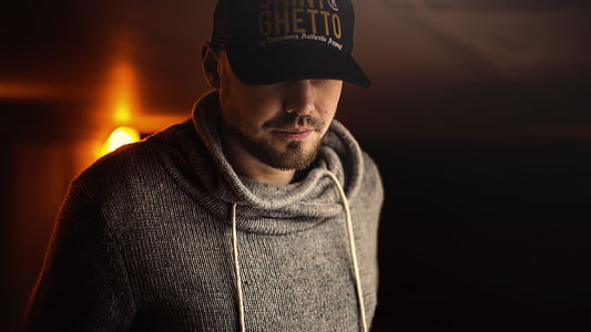 men's gray pullover hoodie thumbnail