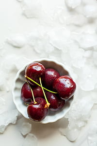ripe cherries thumbnail