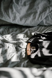 black top on in hanger thumbnail