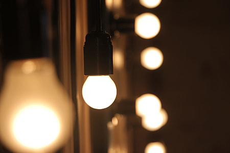shallow focus photography of lightbulb thumbnail