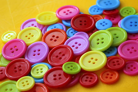 assorted-color button lot thumbnail