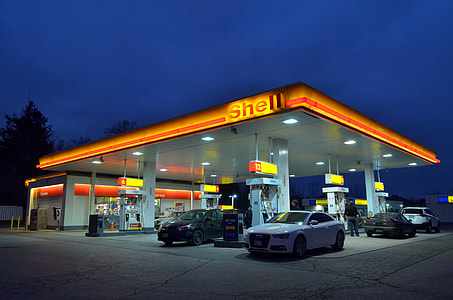 four cars at the Shell gasoline station thumbnail