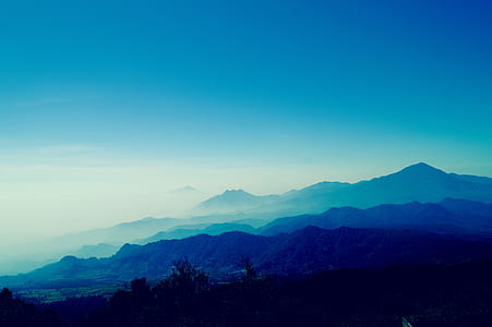 mountains and trees thumbnail
