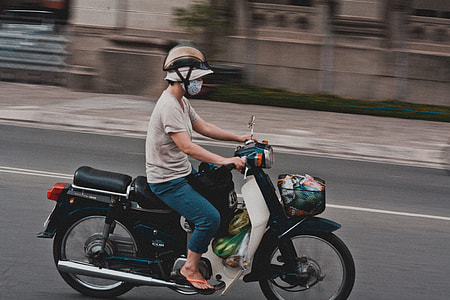person riding underbone motorcycle thumbnail