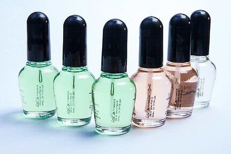 green and brown bottles thumbnail