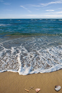 horizon photo of sea and sky thumbnail