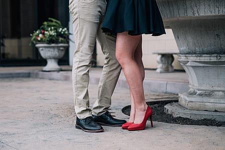 A romantic couple s feet thumbnail