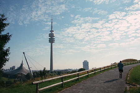 Jogging in park thumbnail