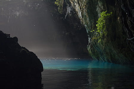 landscape photo of underwater cave thumbnail