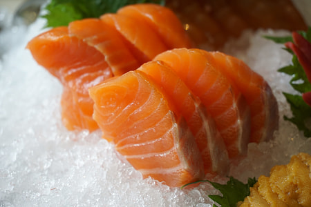 raw sliced fishes thumbnail