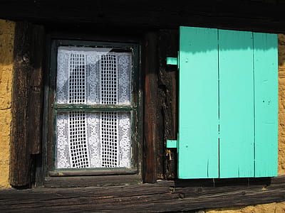 brown wooden window thumbnail