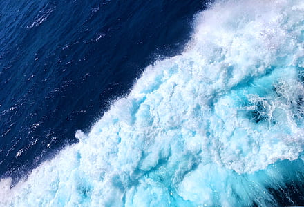 aerial photography of ocean wave thumbnail