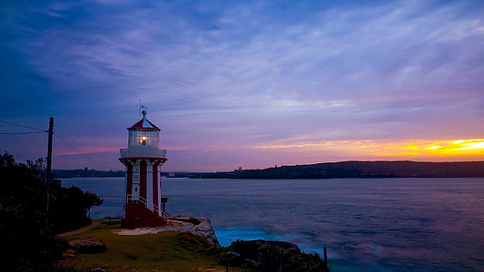 white and red lighthouse thumbnail