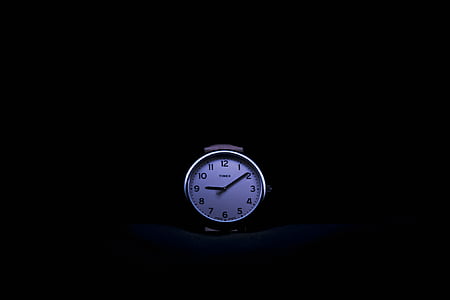 round silver-colored analog watch reading at 9:10 thumbnail