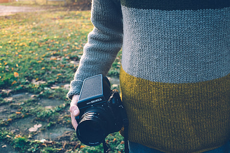 Man with a medium format film camera thumbnail