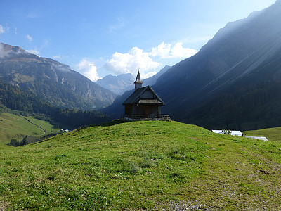 house on top of green mountain thumbnail
