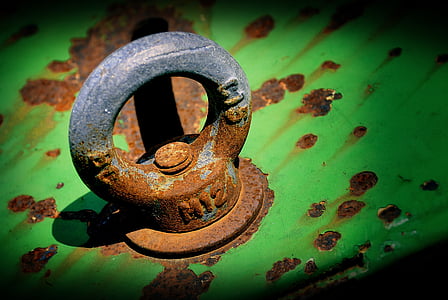 black and brown kettlebell thumbnail